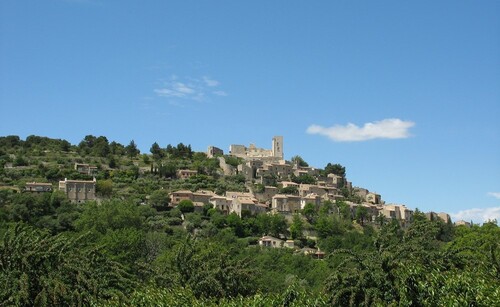 VILLAGE   PERCHE......LACOSTE en Vaucluse