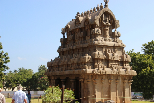 Le temple- grotte de Varaha,le sanglier à Mahabalmipuram