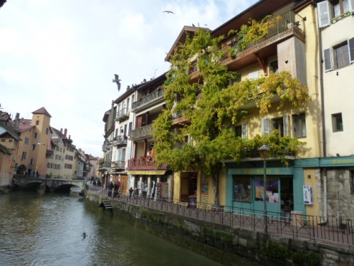       ANNECY,  LA VENISE DES ALPES