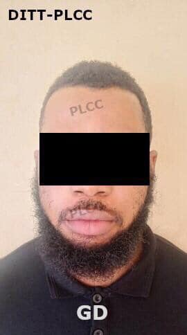 Peut être une image de 2 personnes, barbe et texte qui dit ’DITT-PLCC PLCC GD’