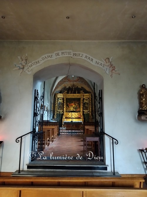 Roquebrune-sur-Argens, la chapelle Notre-Dame de Pitié