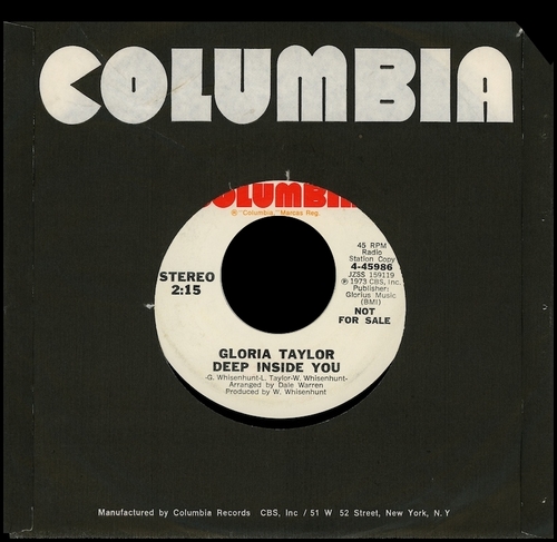 Gloria Ann Taylor : CD " Love Is A Hurtin' Thing : The Singles 1968-1973 " Soul Bag Records DP 05 [ FR ]