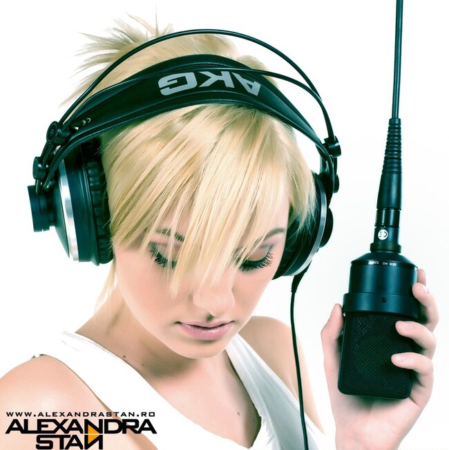 NEW MUSIC : Alexandra Stan - Crazy