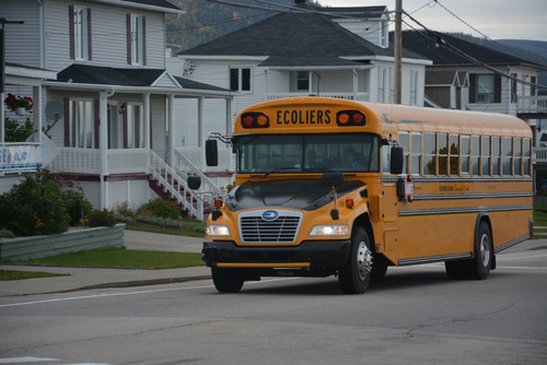 bus scolaire à Saint Siméon