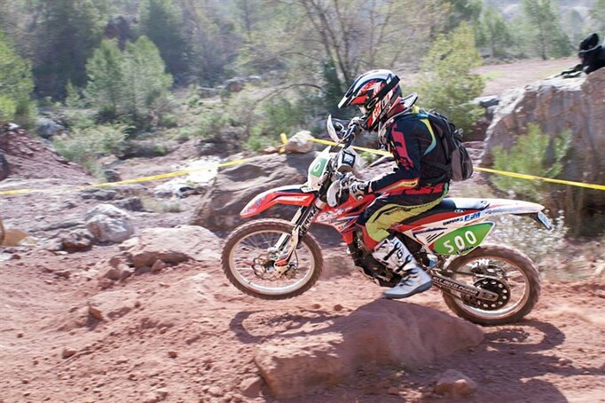 Cabasse -  Enduro de Championnat de France de moto ancienne 2014