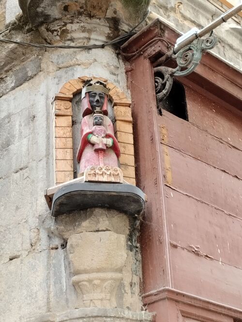 Le Puy-en-Velay - une vierge noire 