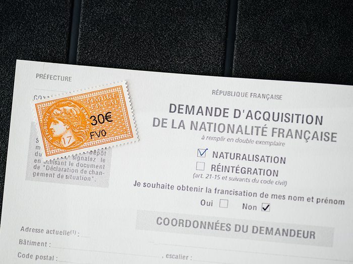 Bonne nouvelle en France avec la naturalisation accélérée en temps de crise.