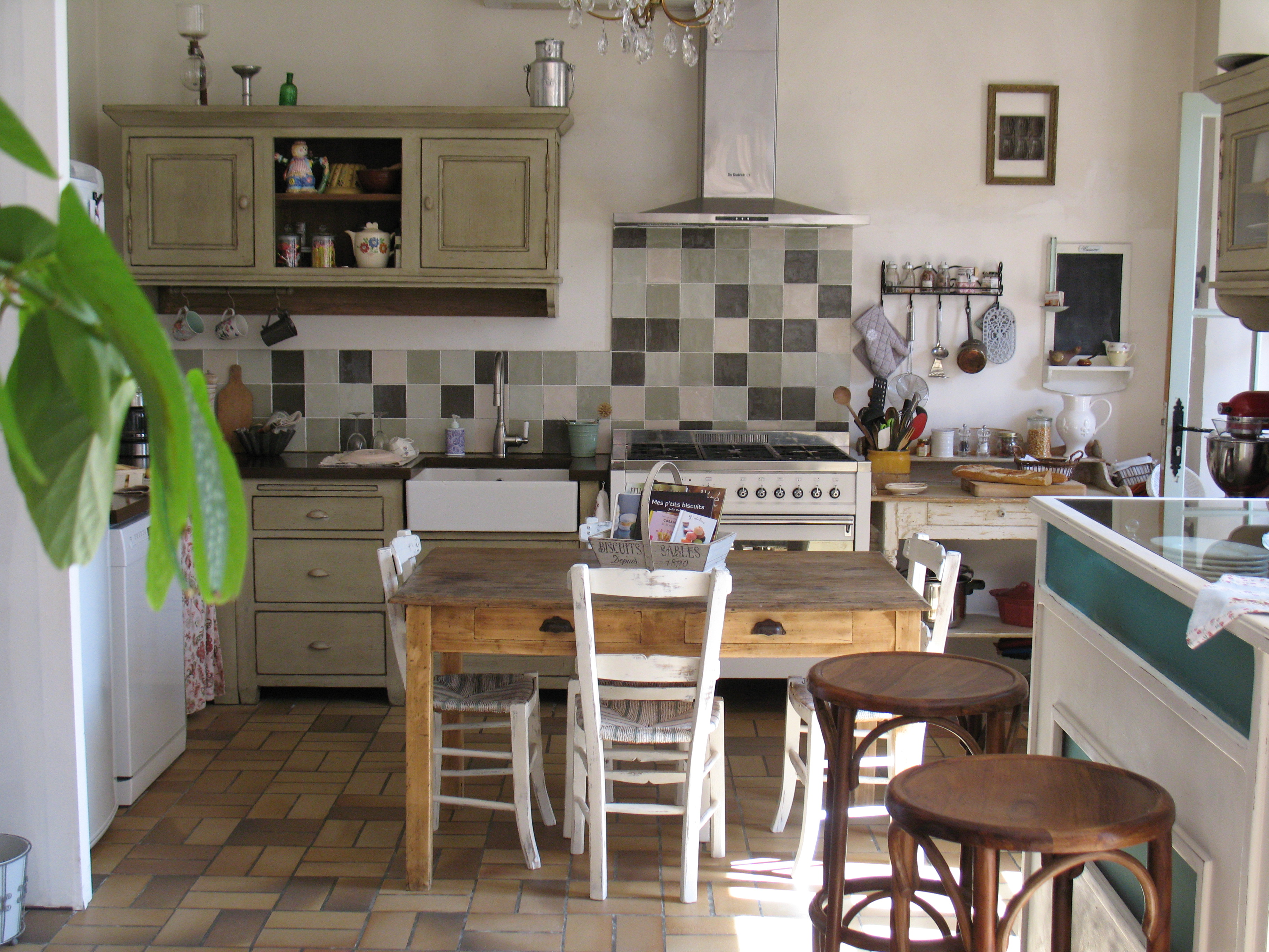 La cuisine : vue d'ensemble sandy's inspiration