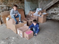 maternelle CE2 et CM : une cabane en carton