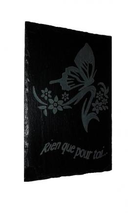 Les plaques funéraires