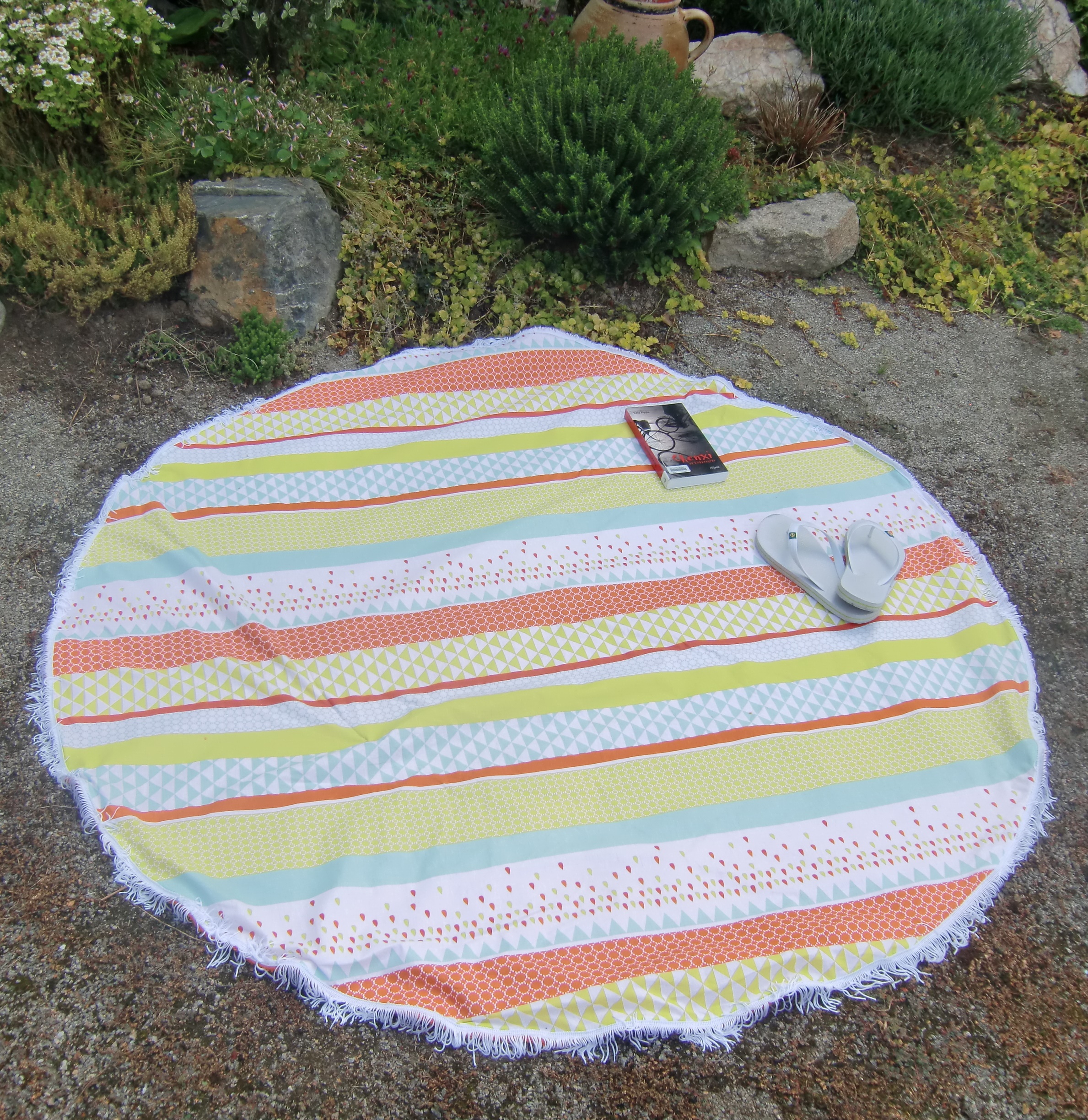 Tuto : Une serviette de plage ronde - Les créations d'Ulane