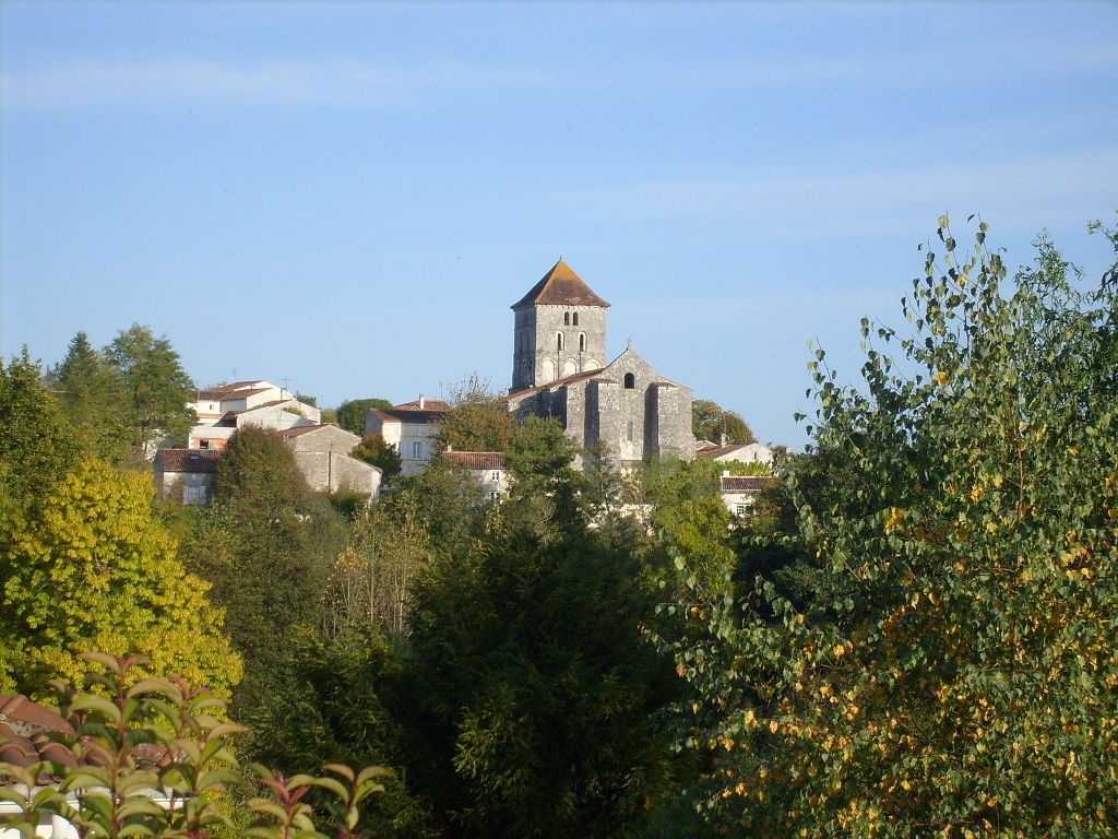 Saint-Sauvant (Charente-Maritime)