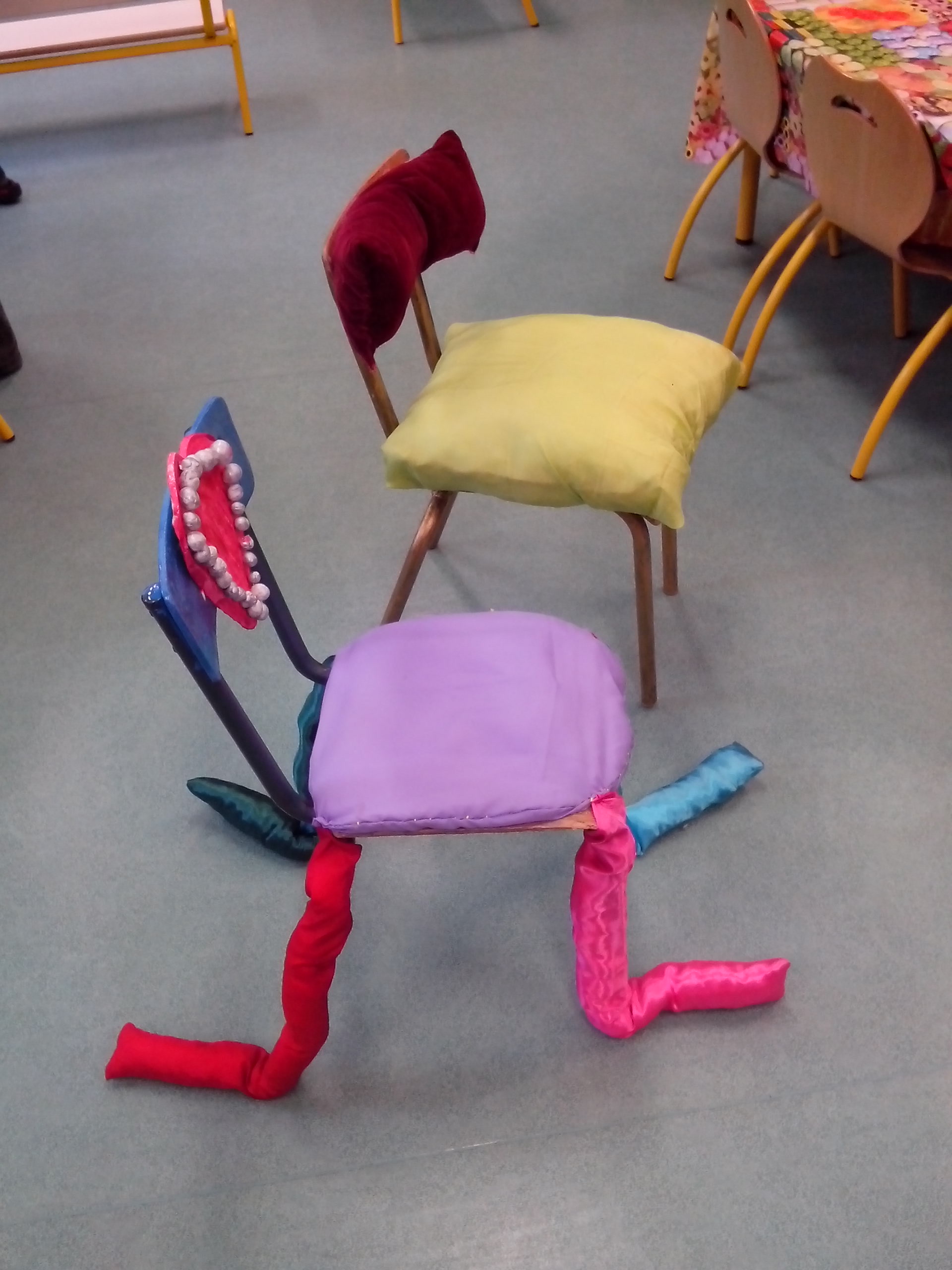 Histoire des arts CP_ art du quotidien: les chaises - La classe de Tibiscuit