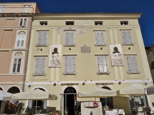 Piran: autour de la Place Tartini (photos)