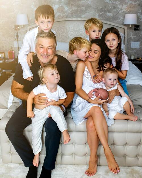 Hilaria Baldwin et Alec Baldwin ont eu leur septième bébé ensemble .