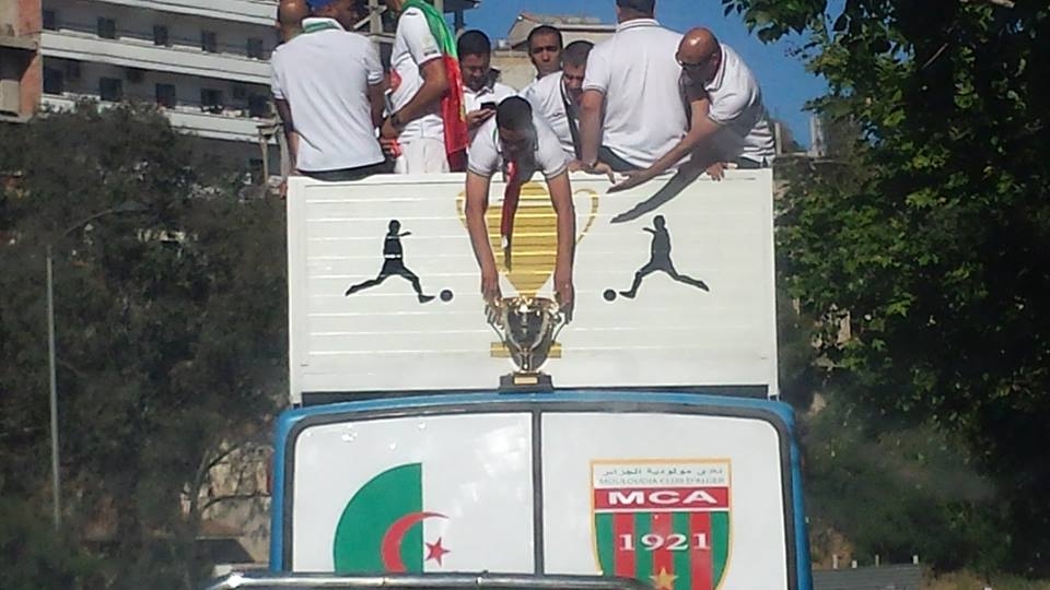 Samedi 03.05.2014 La parade du MCA dans les rues d\'Alger