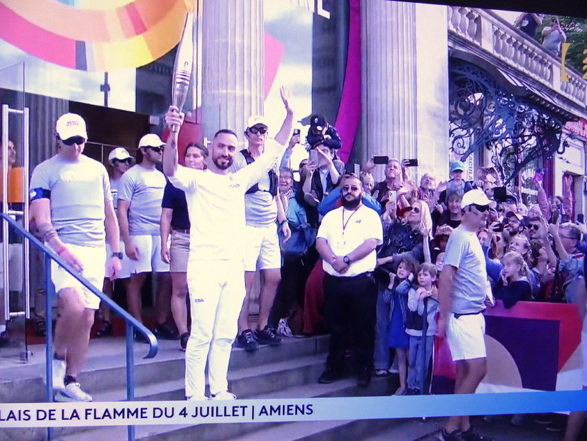 La Flamme Olympique à Amiens