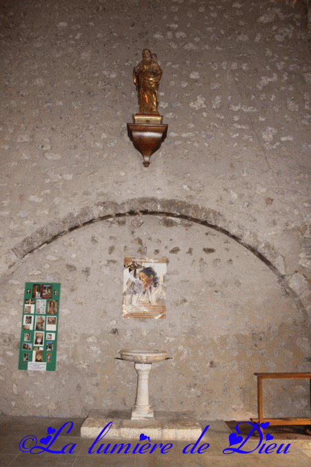 Moustiers Sainte Marie : L'église Notre-Dame de l'Assomption