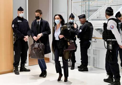 Les avocats des accusés, au tribunal de Paris, ce lundi 29 mars.