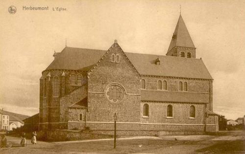 Aux pieds de l'Eglise d'Herbeumont