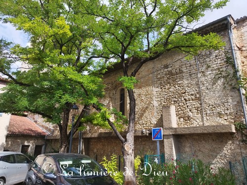 Bargemon, l'église Notre-Dame de Favas