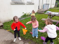 maternelle : classe dehors du mois de juin