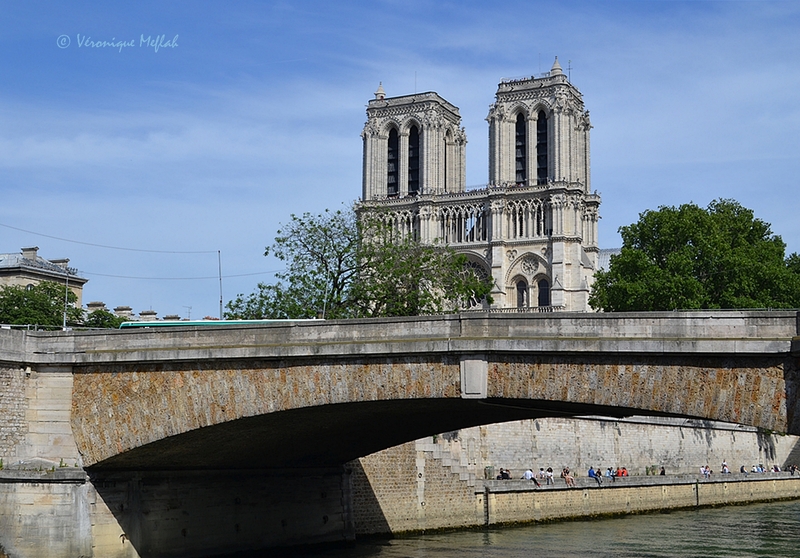 L'île de la Cité : Le Petit-Pont (renommé Petit-Pont-Cardinal-Lustiger)