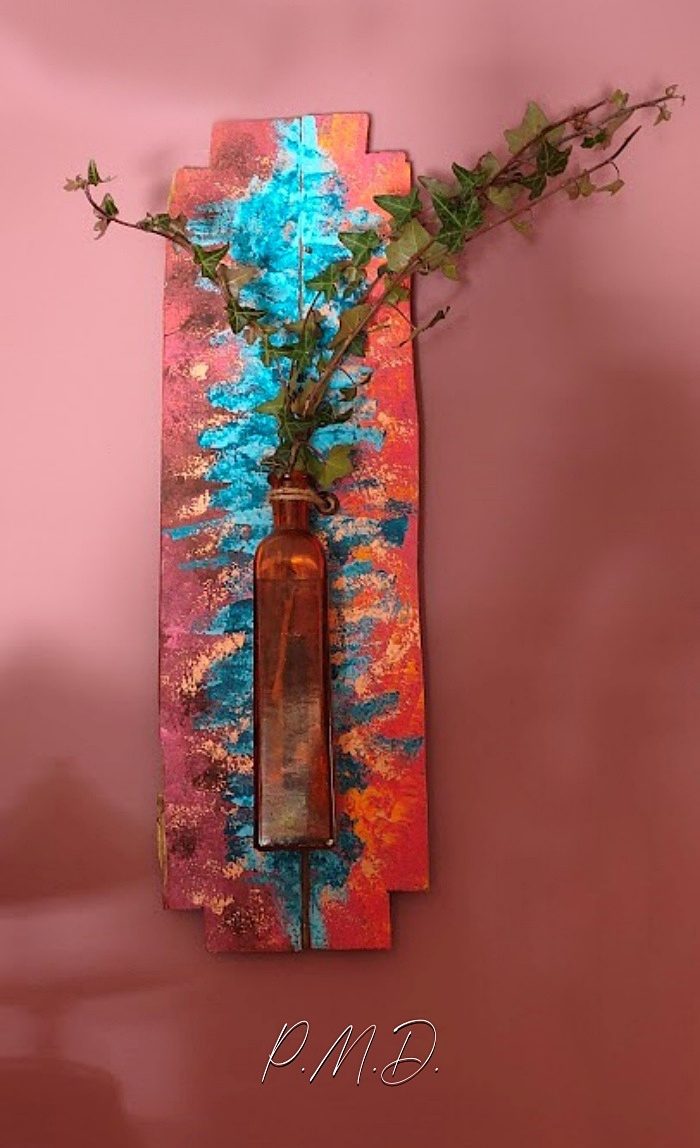 01/02/2024 - Tableau sur bois transformé en support de vase à bouturage mural