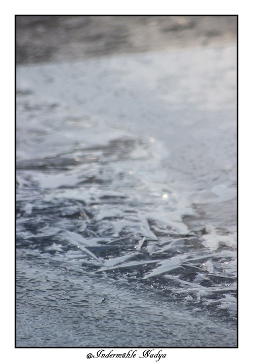 Givry, et sa rivière en glace 