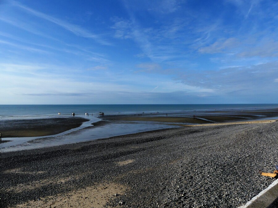 ET  SI  ON  RETOURNAIT  DANS   LA  MANCHE