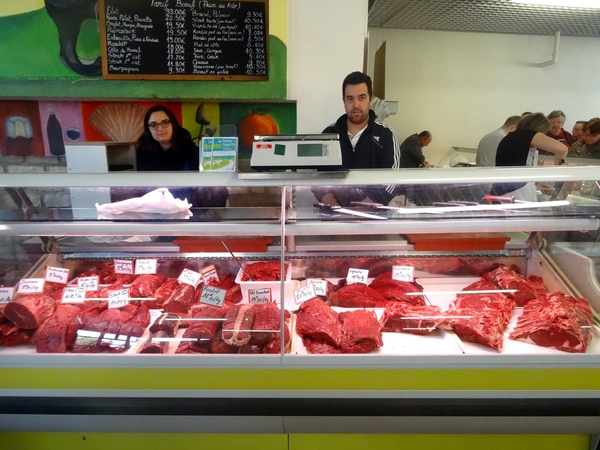 Visite à l'E.A.R.L. laitière Bertrand Jean, à Poiseul la Ville, productrice de viande de bœufs bruns