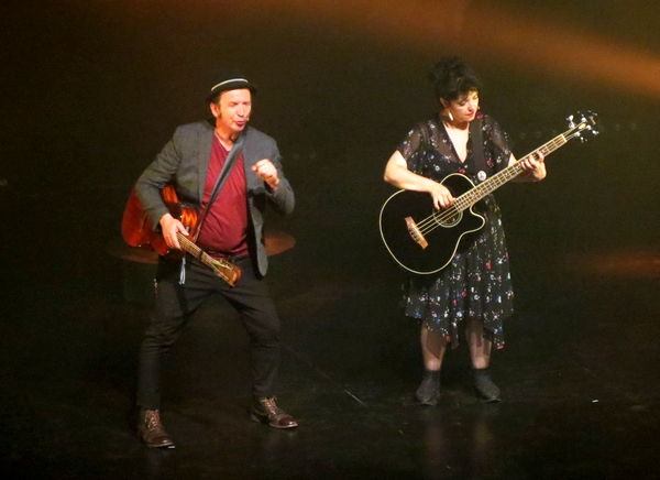 La soirée d'ouverture de la saison théâtrale 2021-2022 au Théâtre Gaston Bernard a enchanté le public....