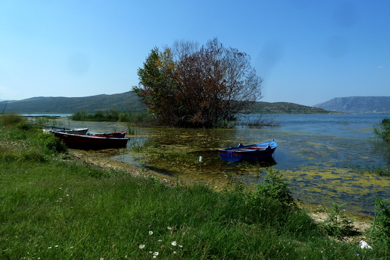 Arnissa : le lac de Vegoritida * Λίμνη Βεγορίτιδα