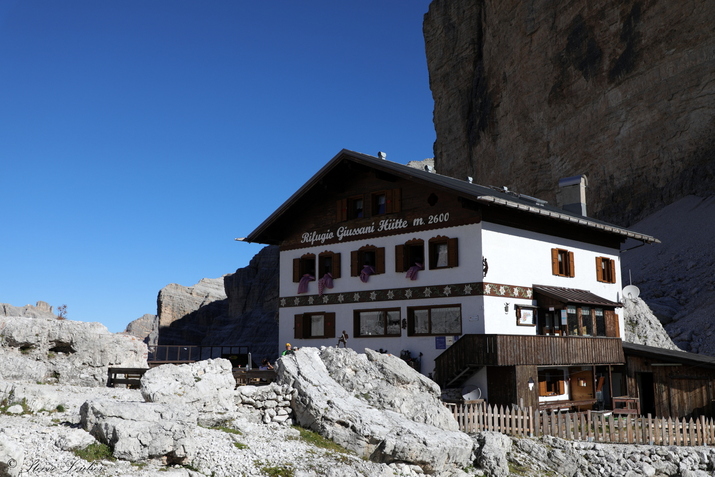 Trek dans les Dolomites, refuge Giussani