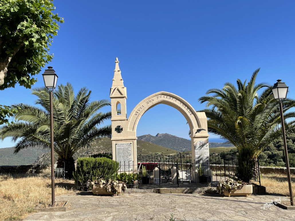 Monument aux morts - Nessa - Corse