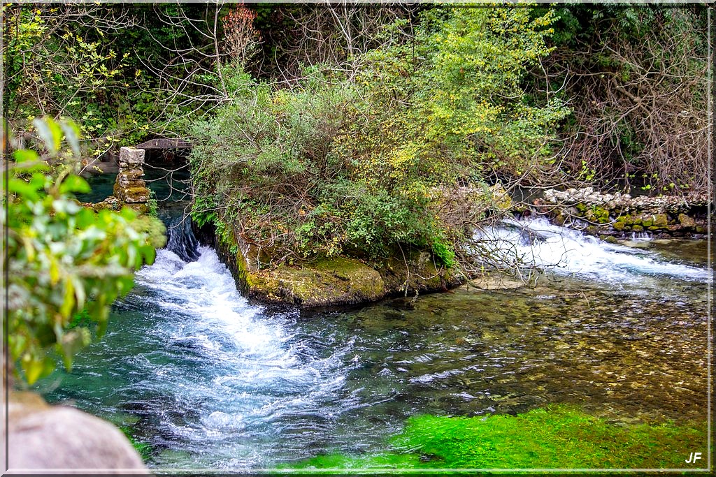 1026 - Fontaine de Vaucluse (84)