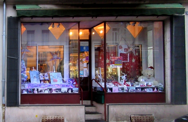 Toujours de belles vitrines à Châtillon sur Seine...