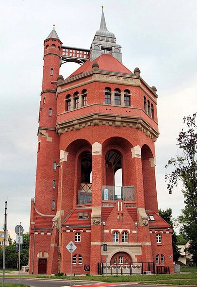 Des châteaux d'eau uniques ... 