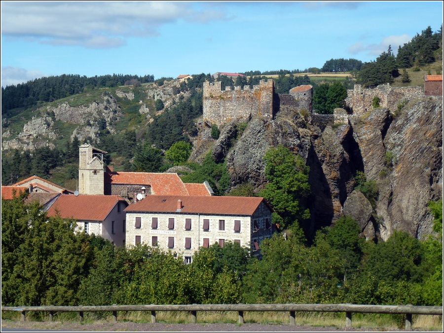 Souvenirs : Septembre 2013 : Arlempdes ( Haute-Loire ) 1/4