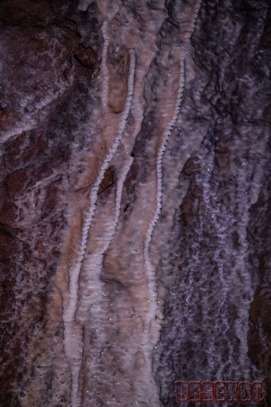 mine de bauxite abandonnée du sud de la France, concrétion calcaire, urbex