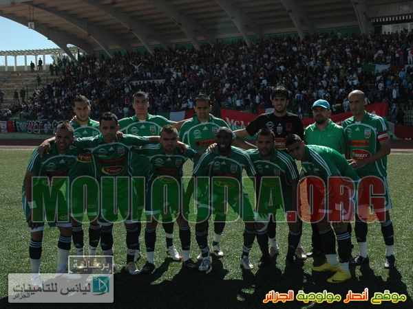 Mardi 4.5.2010 Stade Ahmed Zabana MCO-MCA 0-0