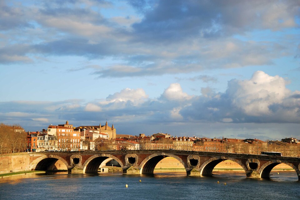 J13 - Toulouse - Le Pont Neuf sur la Garonne