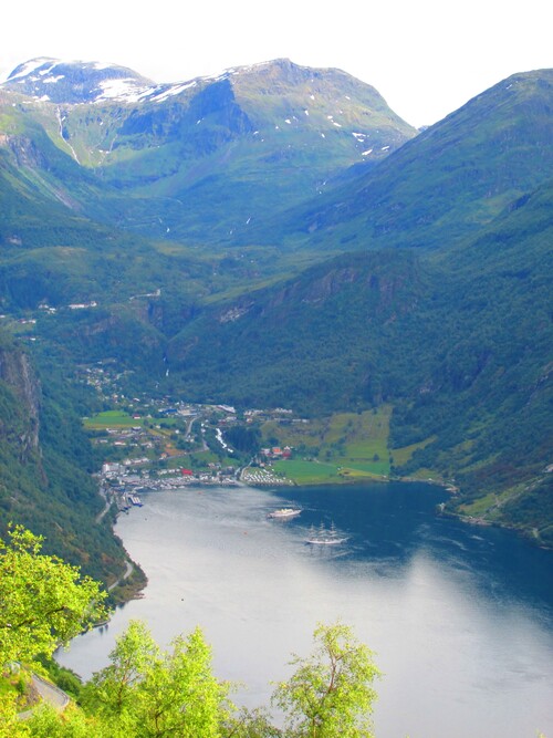 De Andalnes au glacier Briksdal