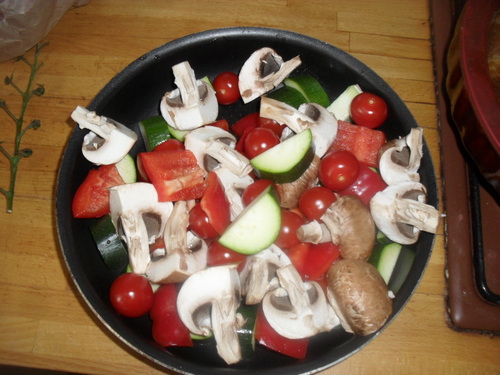 des brochettes de légumes marinées pour un barbecue végétarien