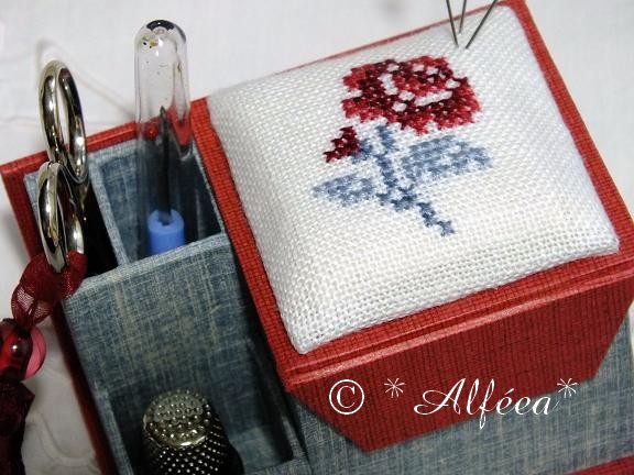 Mini nécessaire de brodeuse