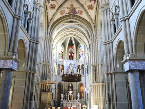 Autour de l'église Saint Pierre et Saint Paul à Berne (Suisse)
