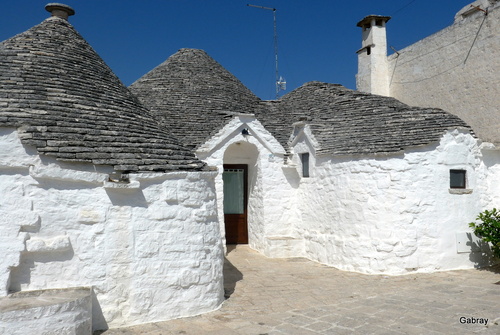 Italie : Alberobello (trulli)… n 1