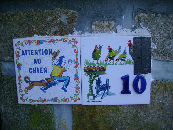 PLAQUES DE MAISON .