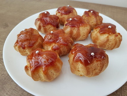 CHOUX CARAMELILES GARNIS