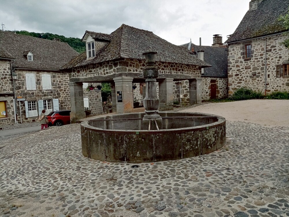 Saint-Martin-Valmeroux - Cantal 